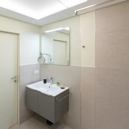 Teatro Romano Exclusive Suites Trieste Exterior photo